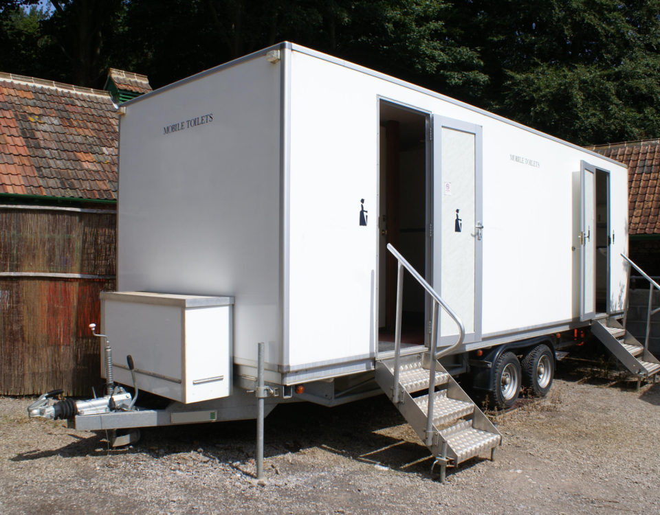 Which Restroom Trailer Features are In-Demand, and What's on the Horizon